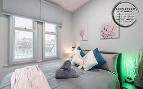 1 Private Double Bed With En